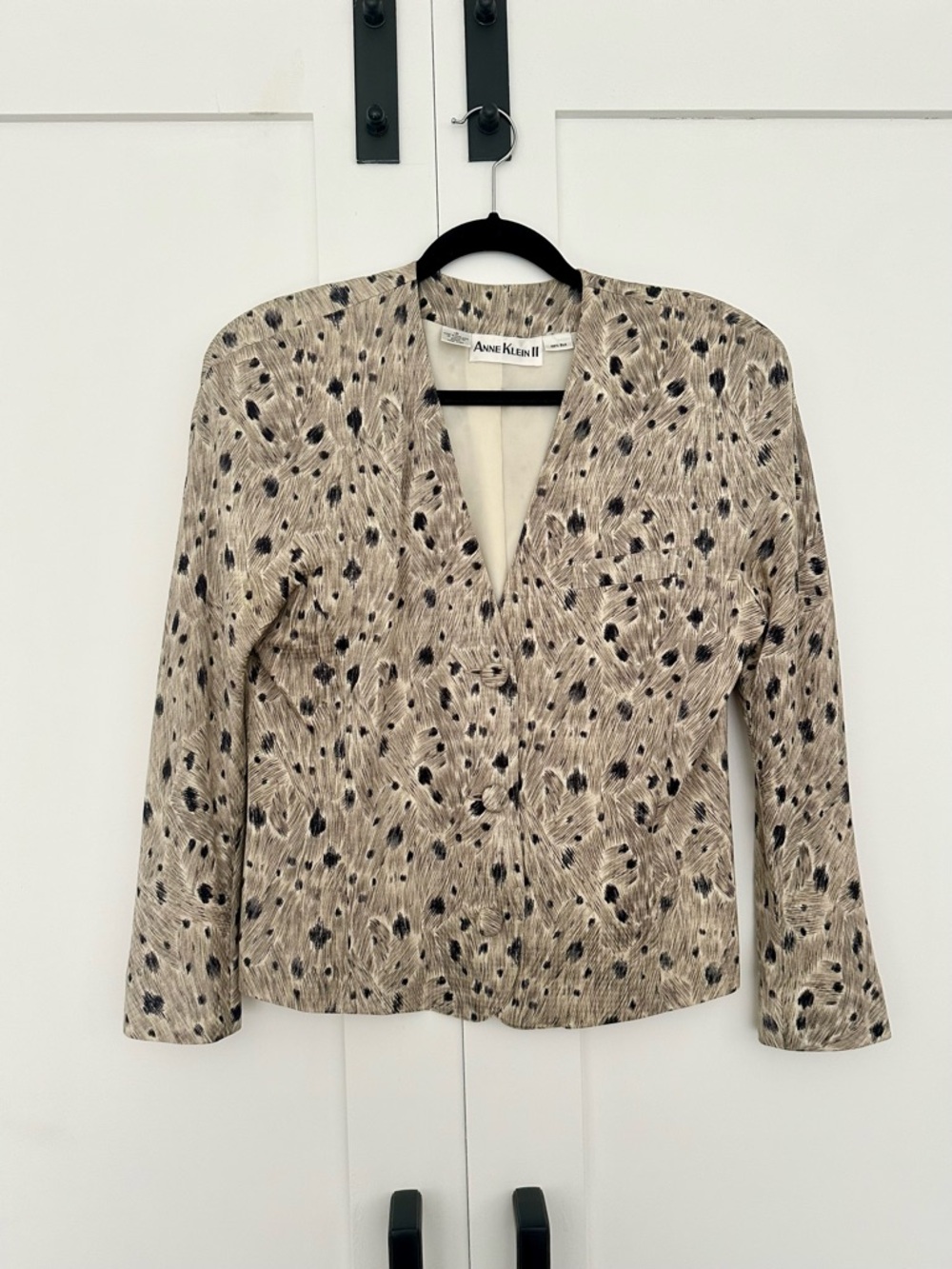 Vintage 80’s Anne Klein Beige and Black Printed V-Neck Blazer Jacket